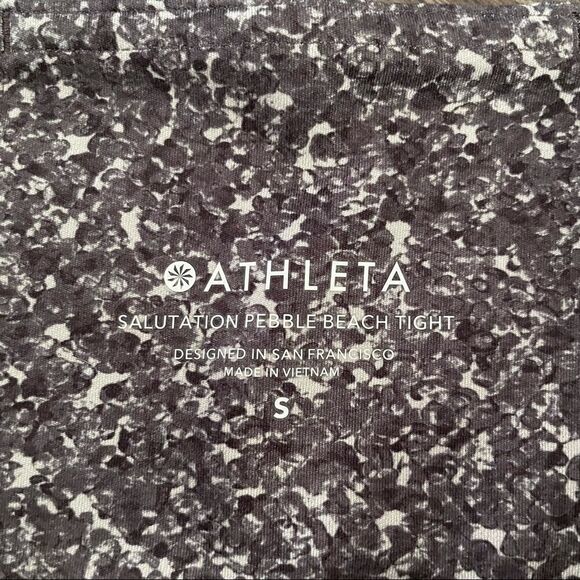 Athleta salutation pebble beach tight - Picture 4 of 6